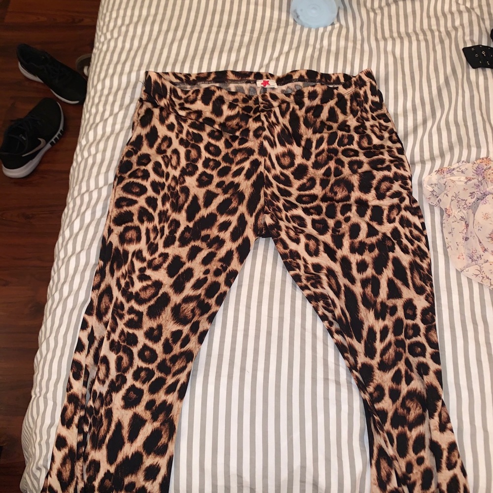 Stretchy Leopard Flare Pants